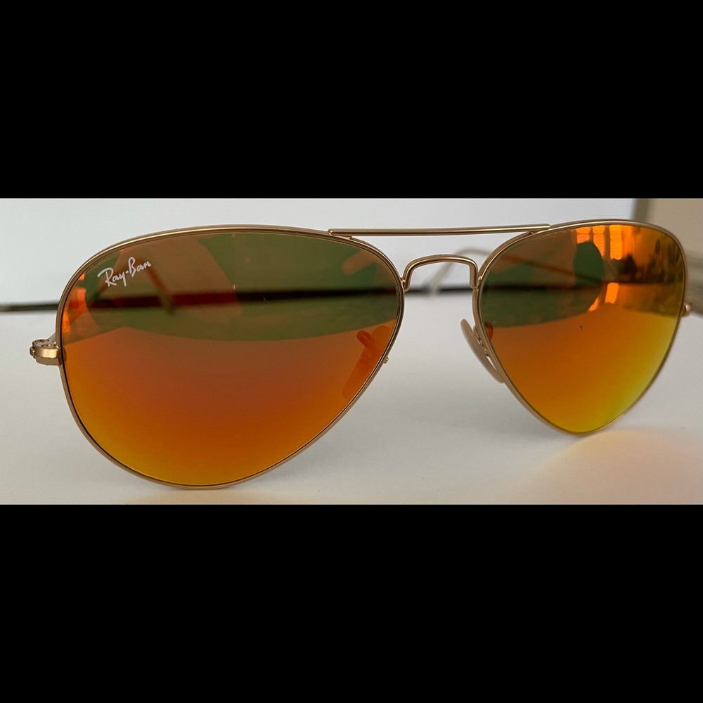 Ray-Ban Aviator Sunglasses with Case